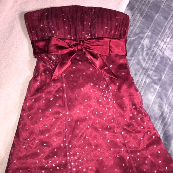 Homecoming/ party Dress - Picture 2 of 5